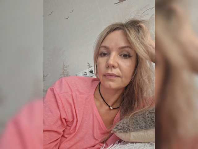 Red_Rose_98 live cam preview