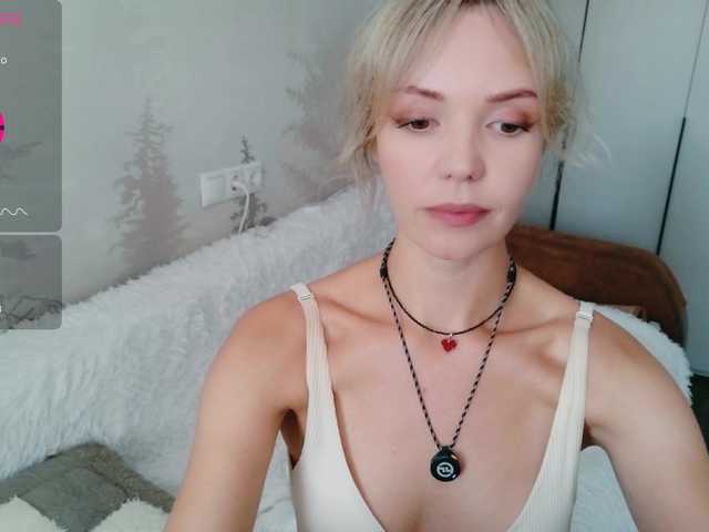 Kissz live cam on BongaCams