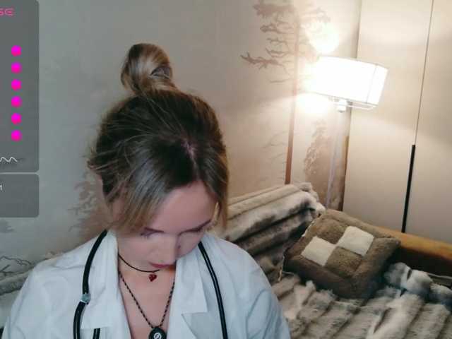 Kissz live cam on BongaCams