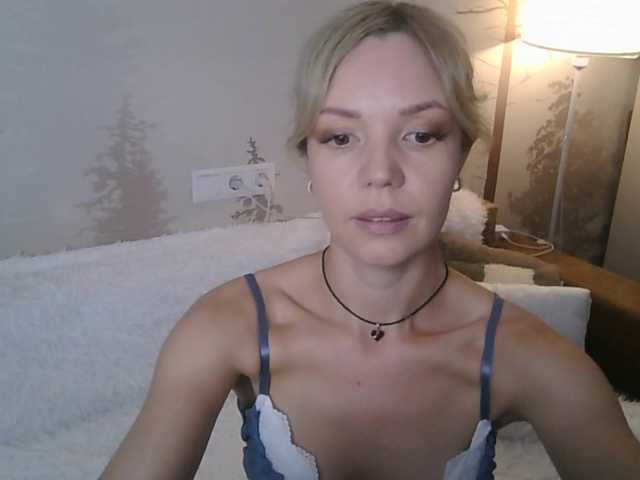 Kissz live cam on BongaCams