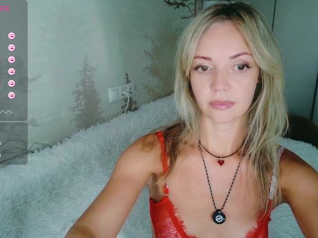 Kissz live cam on BongaCams