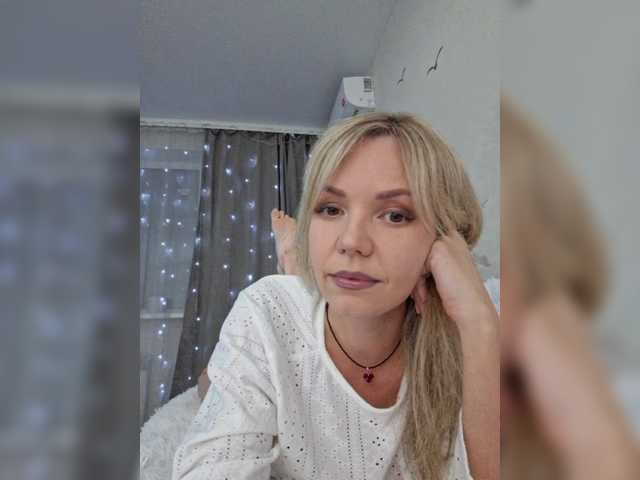 Kissz live cam on BongaCams