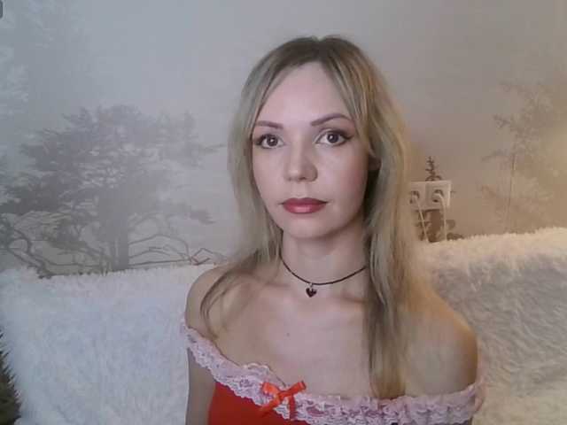 Kissz's BongaCams show and profile