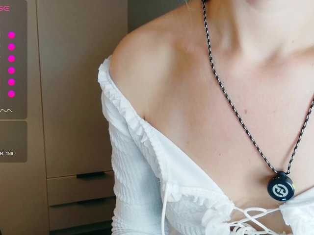 Kissz live cam on BongaCams