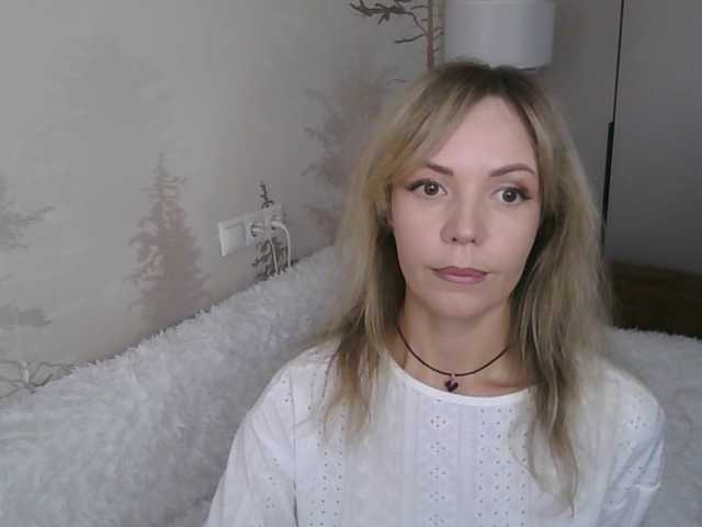 Kissz's BongaCams show and profile