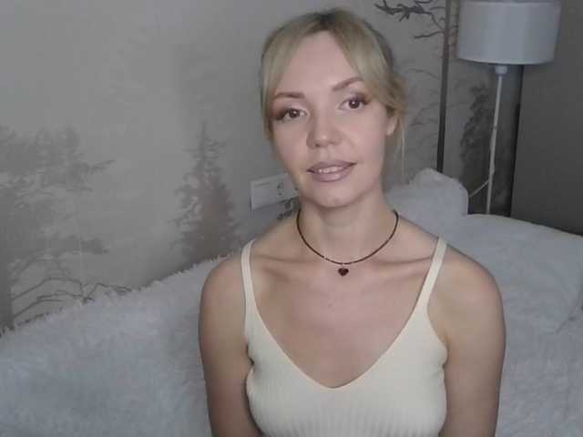 Kissz live cam on BongaCams