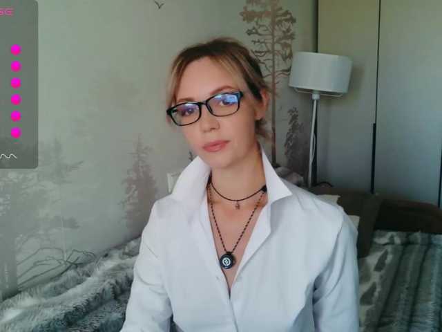 Red_Rose_98 — live female cam
