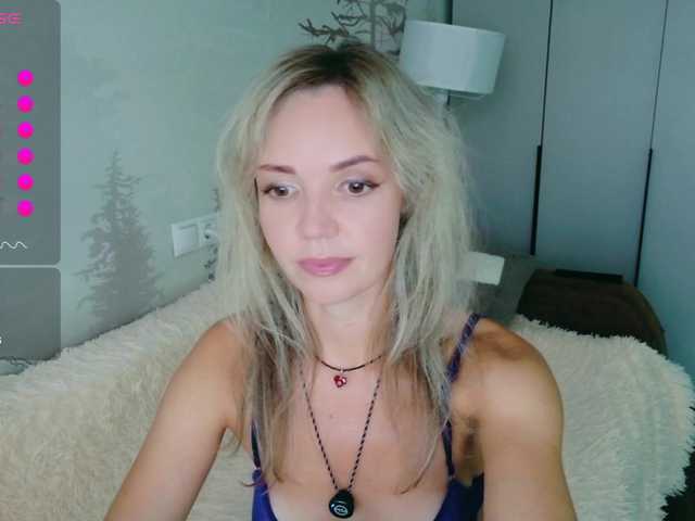 Kissz live cam on BongaCams