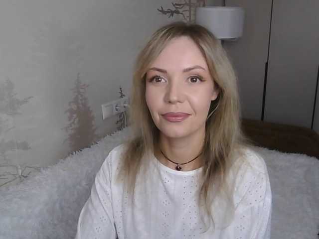 Kissz's BongaCams show and profile