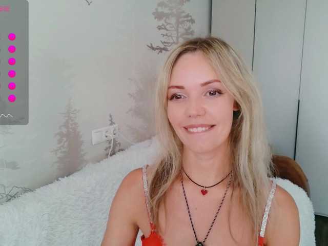 le modèle Red_Rose_98 est en webcam porno dans un show sur le site bongacams, il possède les tags suivants: White/Caucasian,Blonde,Shaved