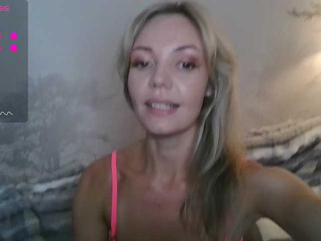 Kissz live cam on BongaCams