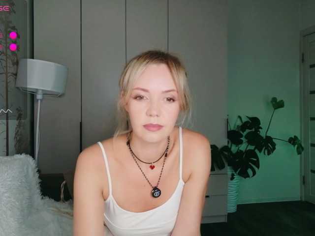 Kissz live cam on BongaCams