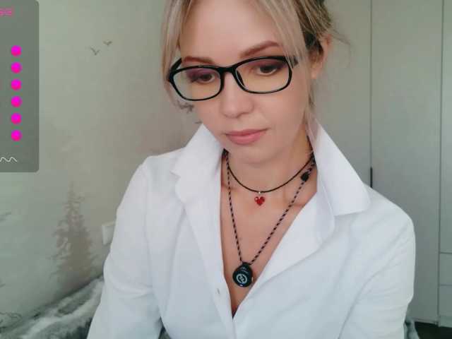 Kissz live cam on BongaCams