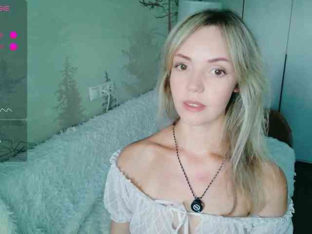 Red_Rose_98 webcam