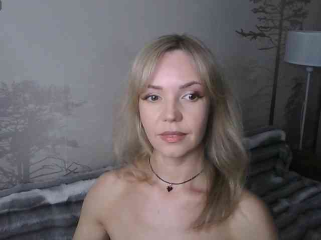Red_Rose_98 webcam