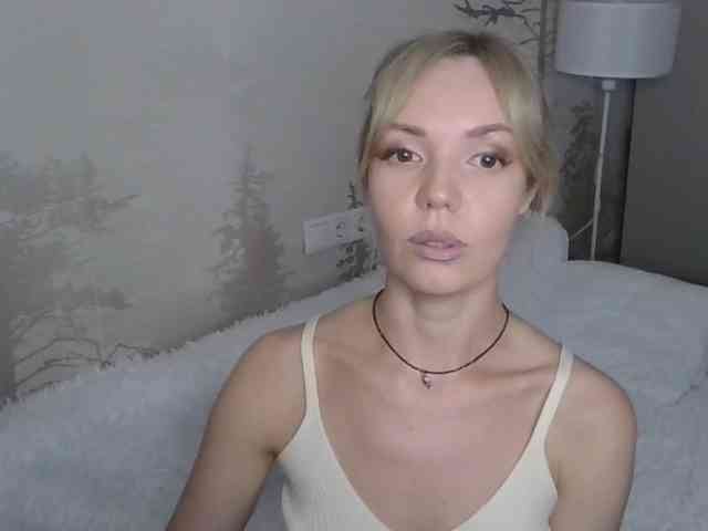 Red_Rose_98 webcam
