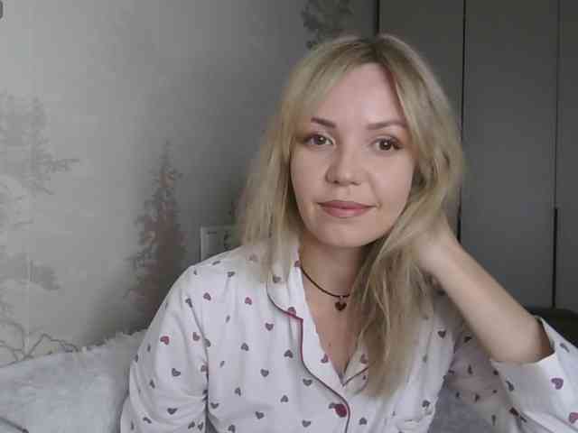 Red_Rose_98 webcam