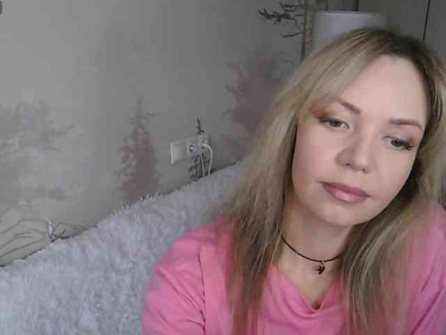 Red_Rose_98 webcam
