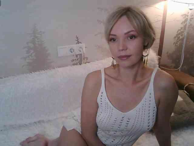 Red_Rose_98 webcam