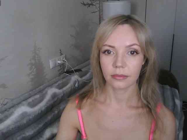 Red_Rose_98 webcam