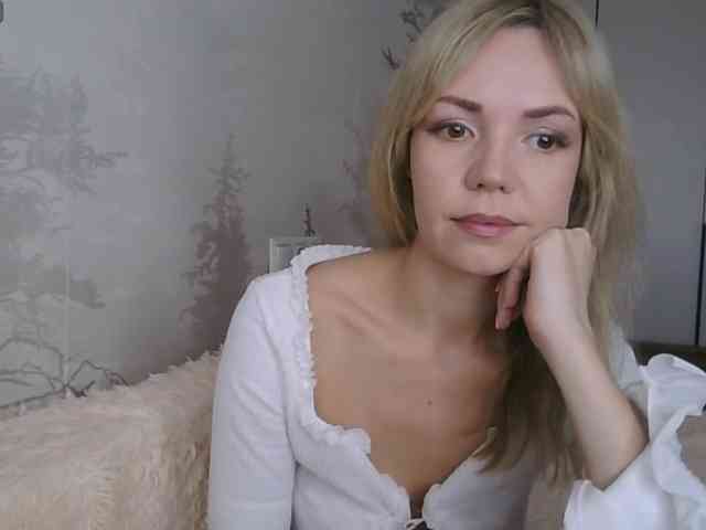 Red_Rose_98 webcam