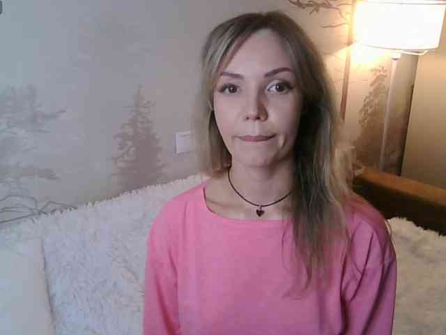 Red_Rose_98 webcam