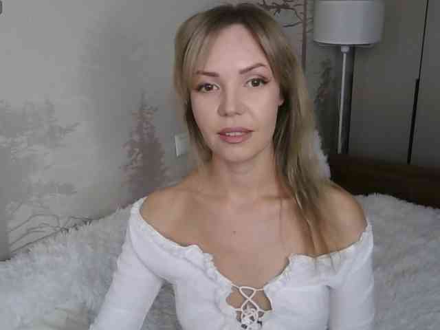 Red_Rose_98 webcam