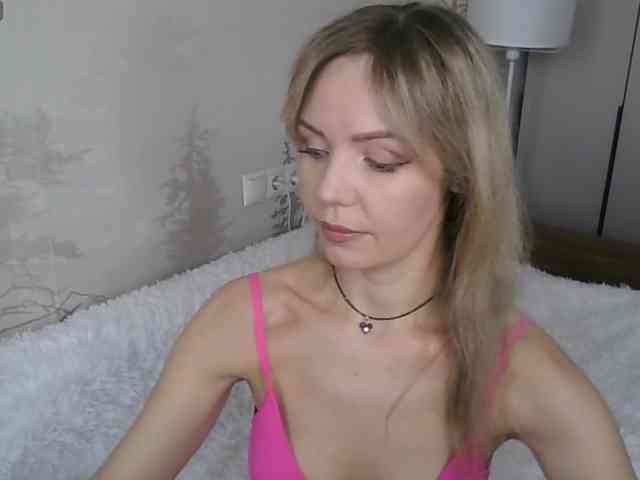 Red_Rose_98 webcam