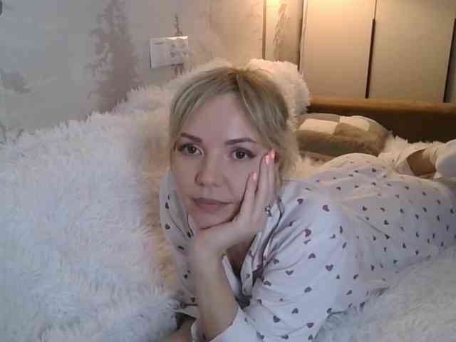 Red_Rose_98 webcam