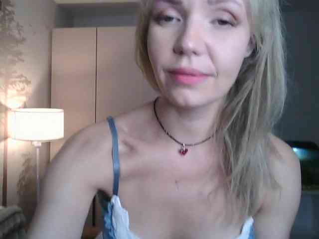 Red_Rose_98 webcam