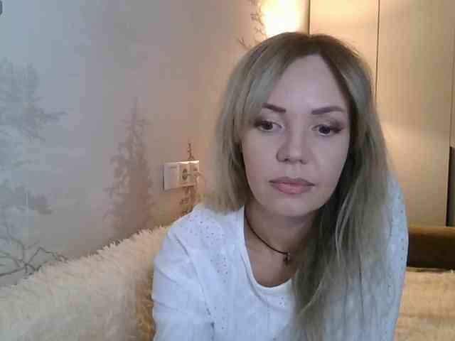 Red_Rose_98 webcam