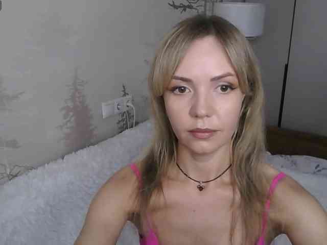 Red_Rose_98 webcam
