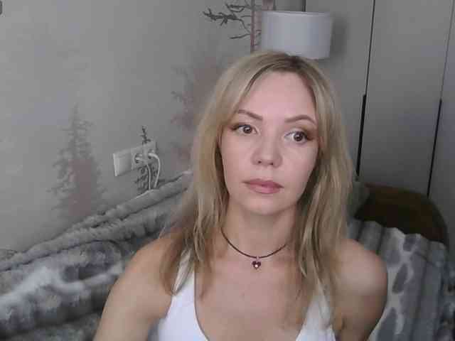 Red_Rose_98 webcam