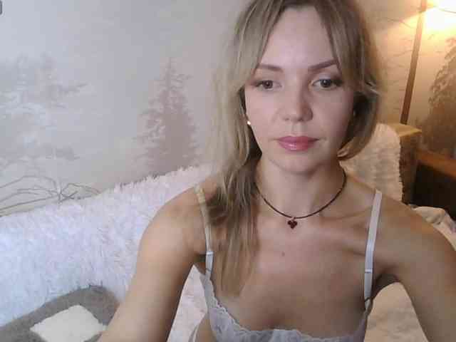 Red_Rose_98 webcam
