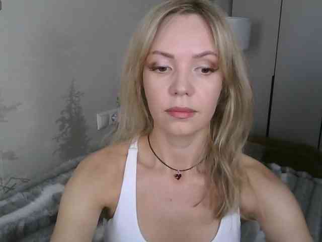 Red_Rose_98 webcam