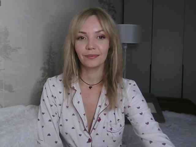 Red_Rose_98 webcam