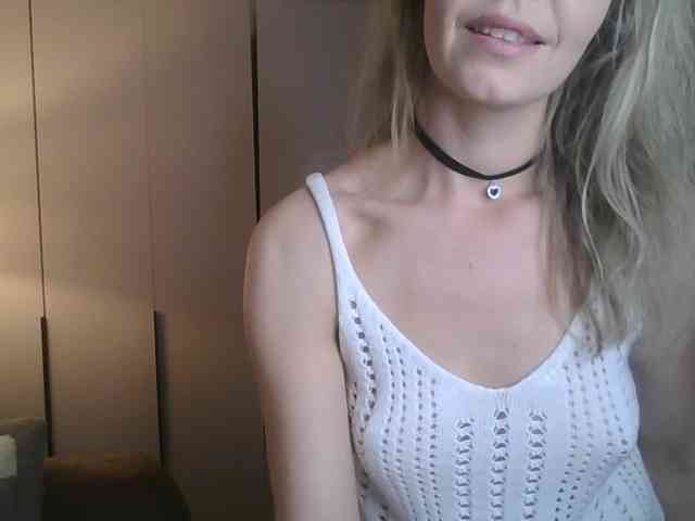 Red_Rose_98 webcam