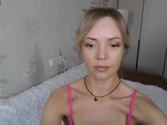 Red_Rose_98 webcam
