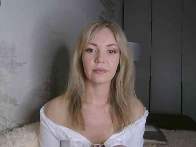 Red_Rose_98 webcam