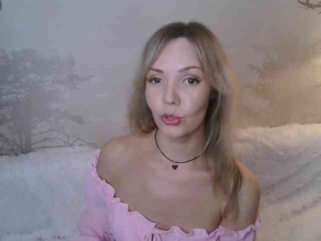 Red_Rose_98 webcam