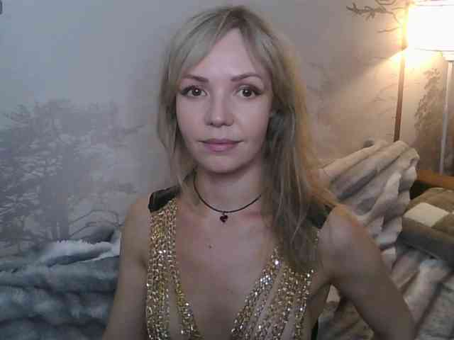 Red_Rose_98 webcam