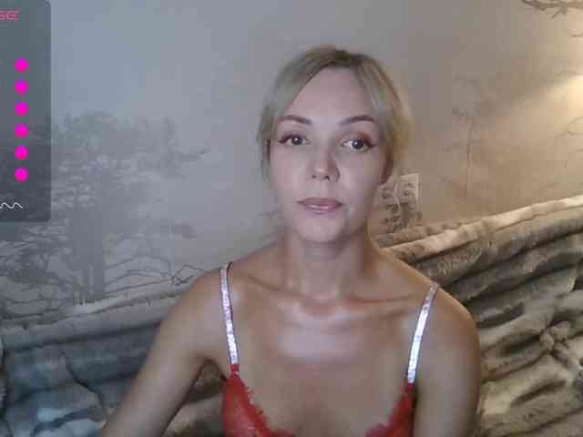 Red_Rose_98 webcam