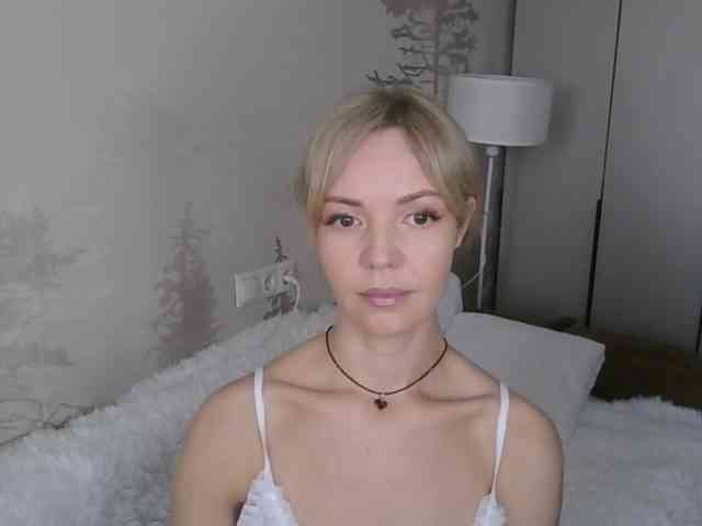 Red_Rose_98 webcam