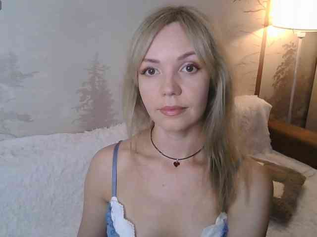 Red_Rose_98 webcam