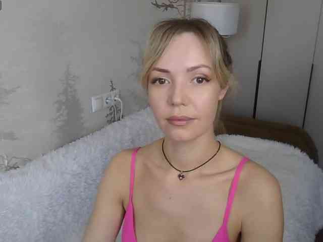 Red_Rose_98 webcam