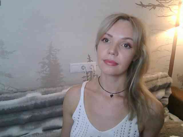 Red_Rose_98 webcam