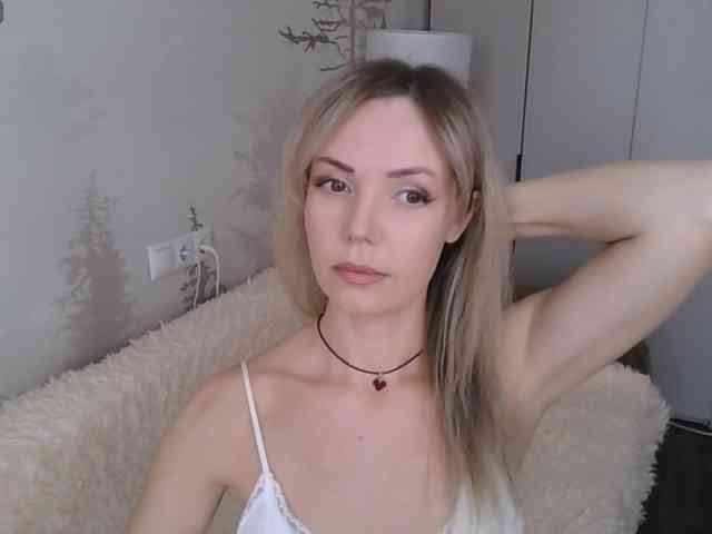 Red_Rose_98 webcam