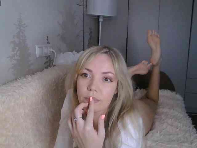 Red_Rose_98 webcam