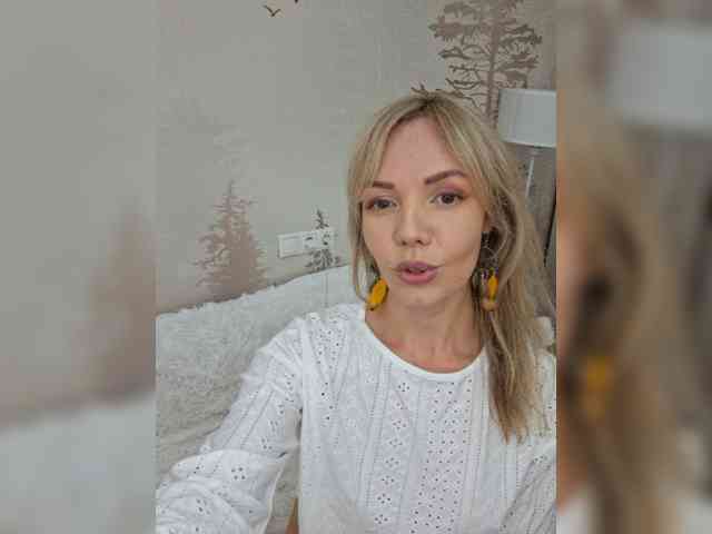 Red_Rose_98 webcam
