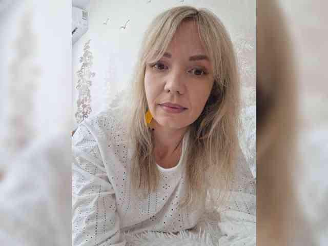 Red_Rose_98 webcam